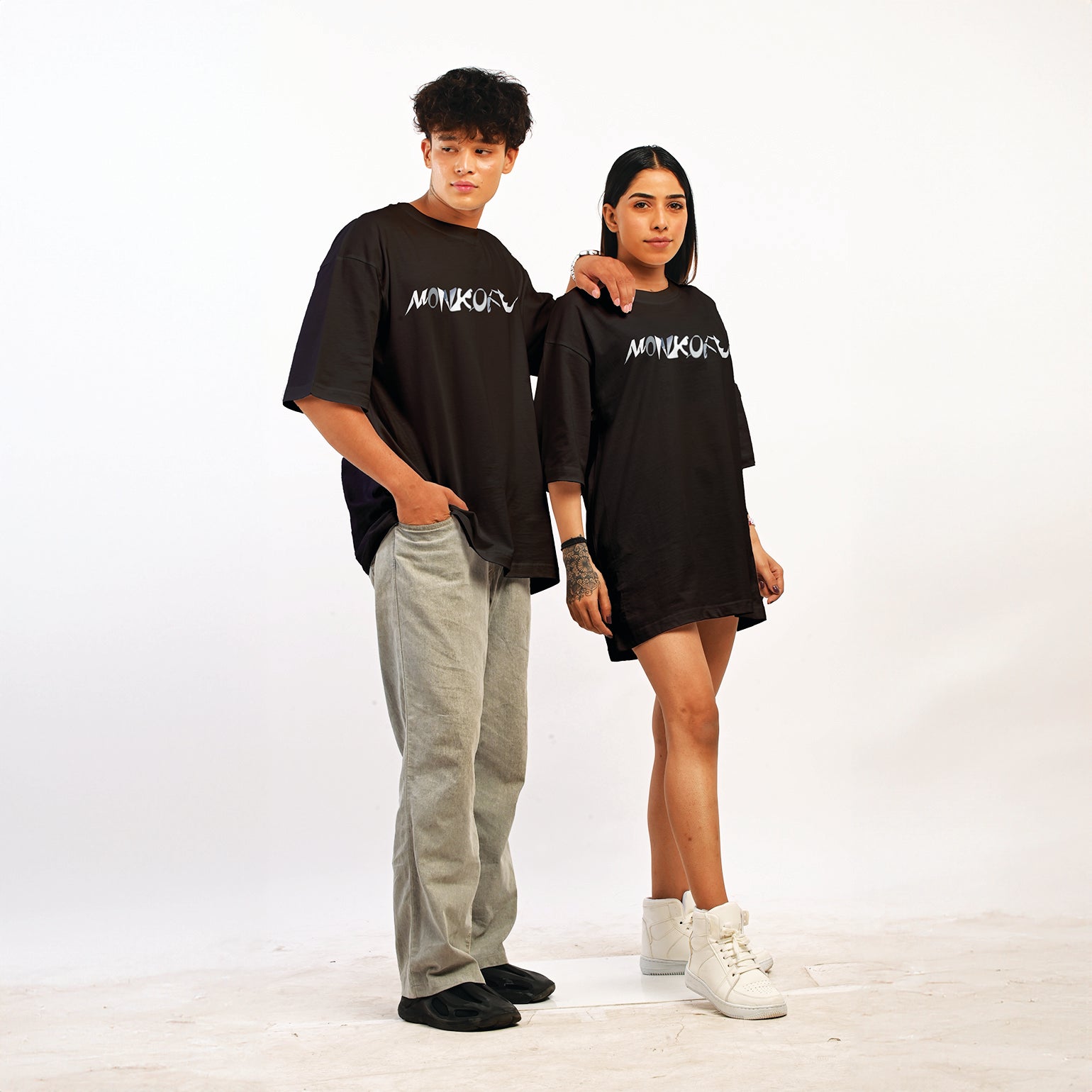 Megalodon Unisex Oversized T-ShirtS